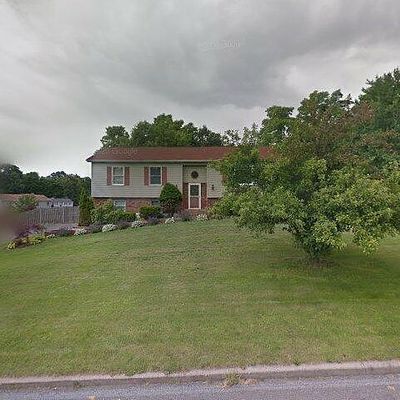 12 Maine Dr, Newburgh, NY 12550