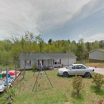 1337 Gallatin Ln, Hudson, NC 28638