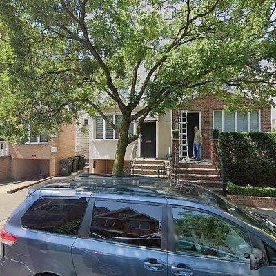 1668 43 Rd St, Brooklyn, NY 11204