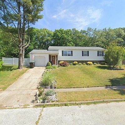 16 Villa Dr, Berlin, NJ 08009