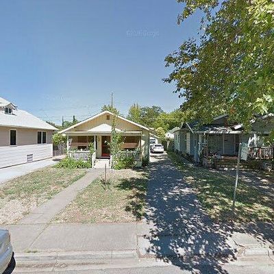 2111 35 Th St, Sacramento, CA 95817