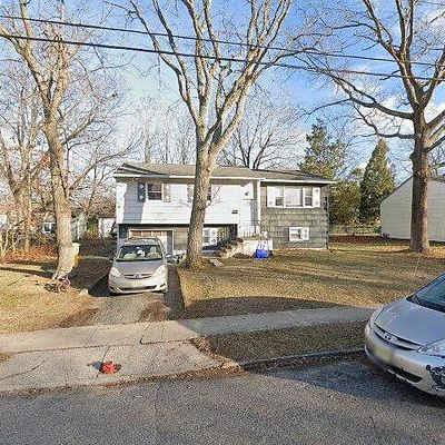 215 Elaine St, Lakewood, NJ 08701