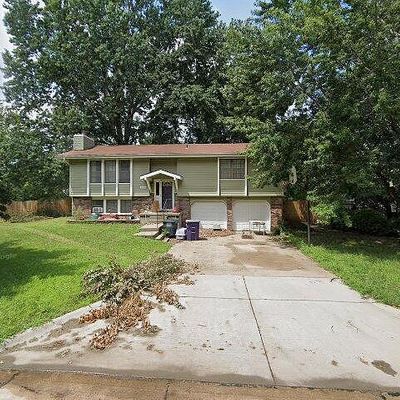 2205 Lawrence Rd, Manhattan, KS 66502