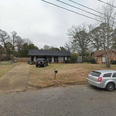 225 Kroy Dr, Montgomery, AL 36117