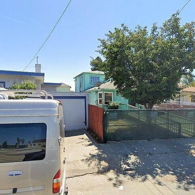 2268 103 Rd Ave, Oakland, CA 94603