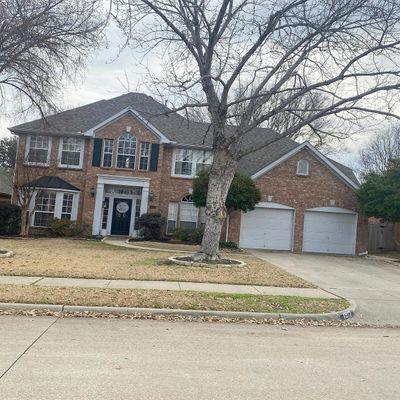 1917 Fair Field Dr, Grapevine, TX 76051