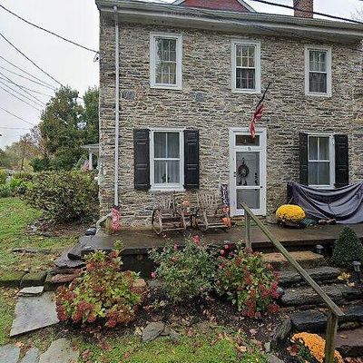 2 Water St, Langhorne, PA 19047