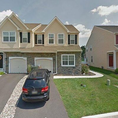 206 Mullen Dr, Avondale, PA 19311