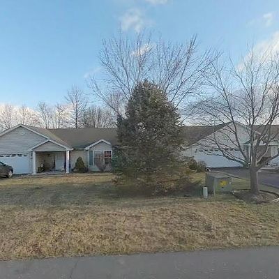 26 Somerset Dr, Weyers Cave, VA 24486