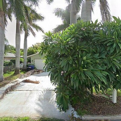 323 7 Th Ave N, Tierra Verde, FL 33715