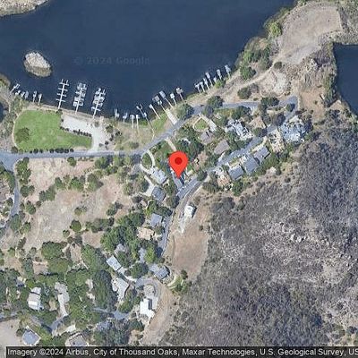 351 Upper Lake Rd, Lake Sherwood, CA 91361