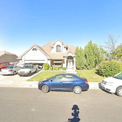 37 N Stone Mountain Dr, Saint George, UT 84770