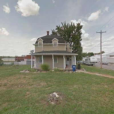 301 W Van Buren St, Gallatin, MO 64640