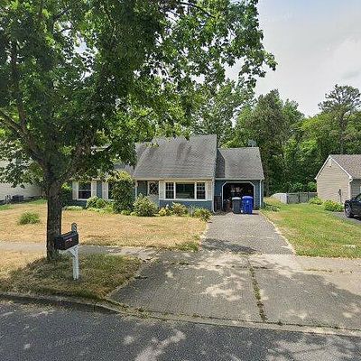 533 Leawood Ave, Toms River, NJ 08755
