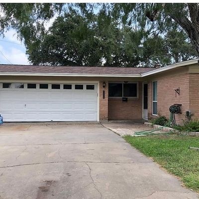 5426 Fresno Dr, Corpus Christi, TX 78411