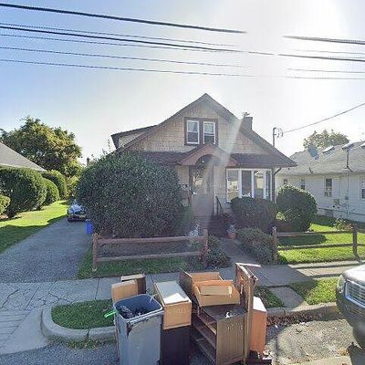 56 Dehnhoff Ave, Freeport, NY 11520