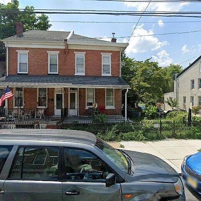 4742 Silverwood St, Philadelphia, PA 19128