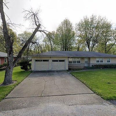 614 Sappington St, Centralia, MO 65240