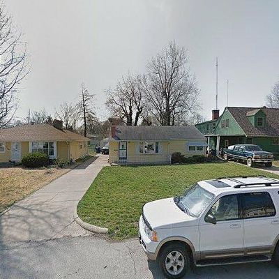861 W Harper Ave, Decatur, IL 62526