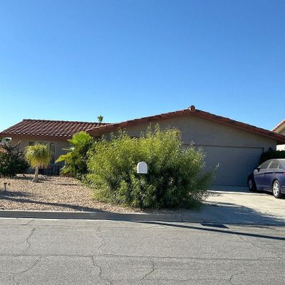 8741 Warwick Dr, Desert Hot Springs, CA 92240