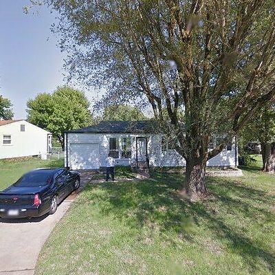 729 Kelvin Dr, Saint Louis, MO 63137