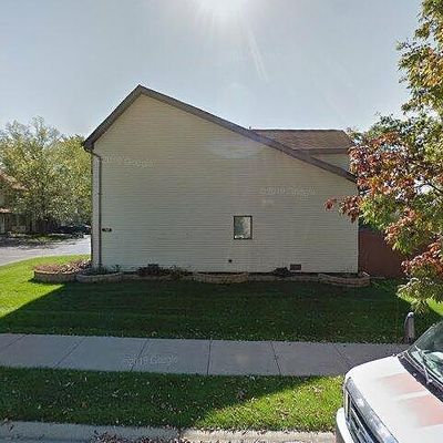 741 Newcastle Dr, Schererville, IN 46375