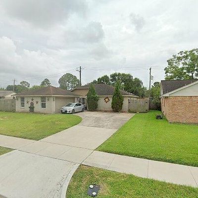 10124 Rocky Hollow Rd, La Porte, TX 77571