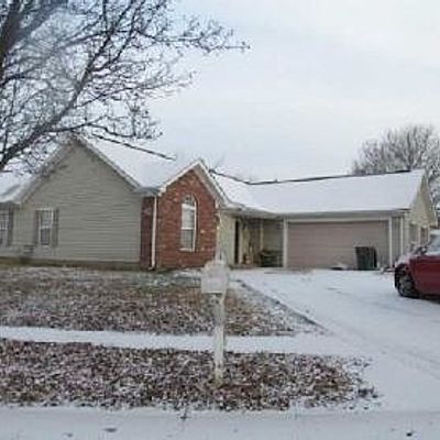 102 Hillside Cir, Charlestown, IN 47111