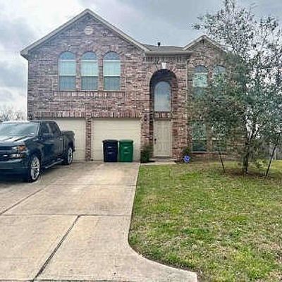 9318 Valley Tree Ln, Houston, TX 77089