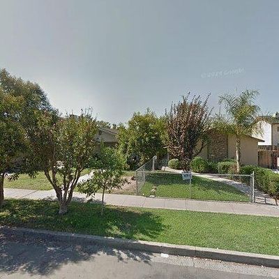 1229 E St, Reedley, CA 93654