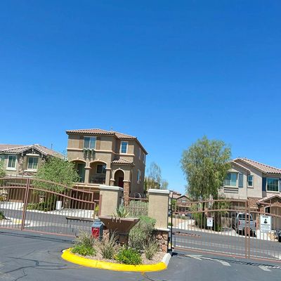 10716 Madaket Bay Ct, Las Vegas, NV 89179