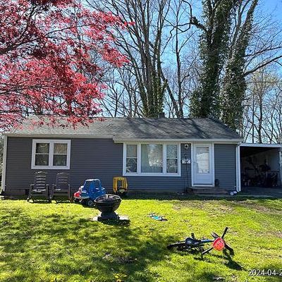 108 Barry Ct, Middletown, CT 06457