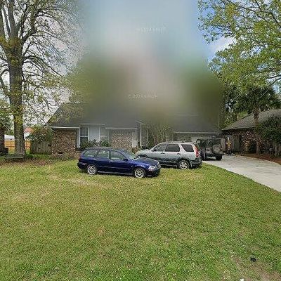 111 Whitner Ct, Goose Creek, SC 29445