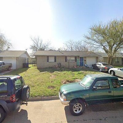 1522 Farmington Ave, Norman, OK 73072