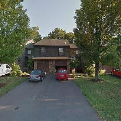 15 D Andover Cir, Princeton, NJ 08540