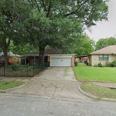 1351 Dell Oak Dr, Dallas, TX 75217