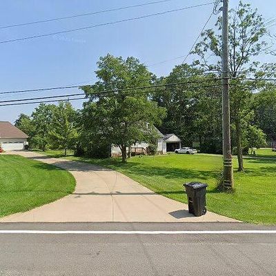 18115 Hunt Rd, Strongsville, OH 44136