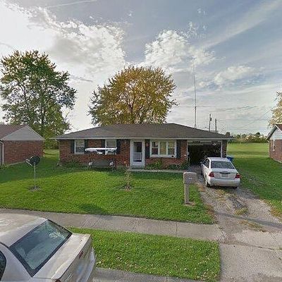 1825 Fair Oaks Dr, Sidney, OH 45365