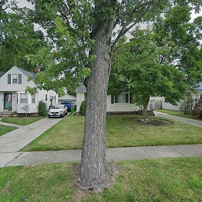 19 Eldred Ave, Bedford, OH 44146