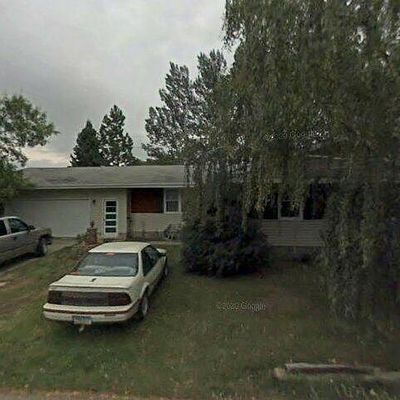 19 E Court Dr, Emerado, ND 58228