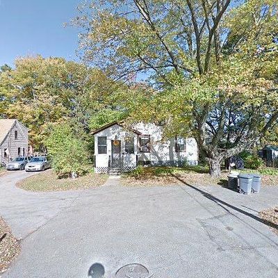 17 B St, Chelmsford, MA 01824