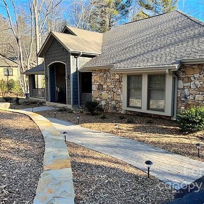 177 Chattooga Run, Hendersonville, NC 28739