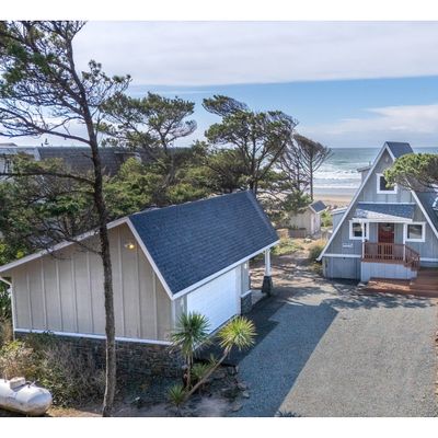 17820 Ocean Blvd, Rockaway Beach, OR 97136