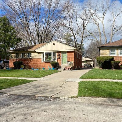 22111 Gardner St, Oak Park, MI 48237