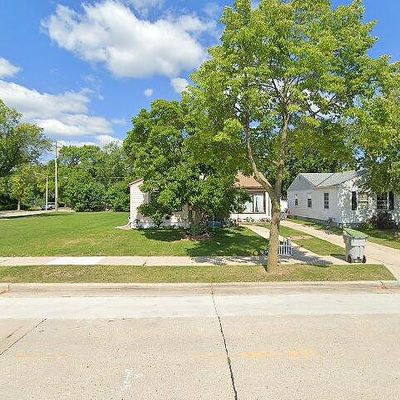 2322 W Rohr Ave, Milwaukee, WI 53209