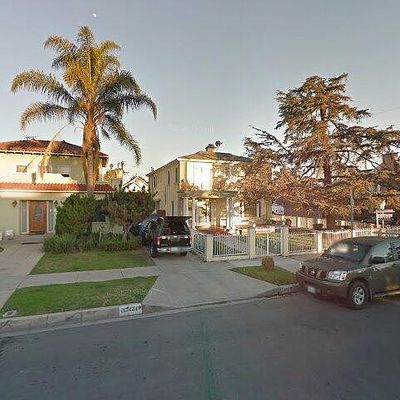 2430 8 Th Ave, Los Angeles, CA 90018