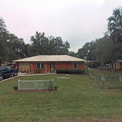 24623 N George St, Astor, FL 32102