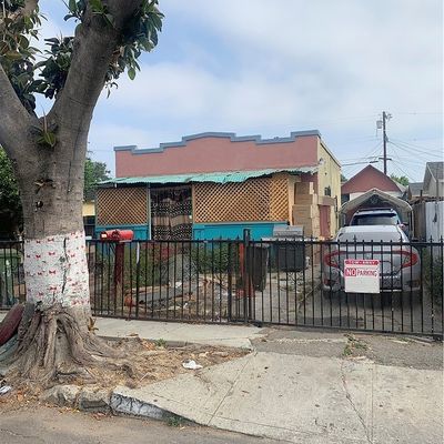 247 E 69 Th St, Los Angeles, CA 90003