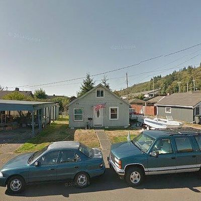 212 30 Th St, Hoquiam, WA 98550