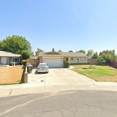 2627 W Monte Vista Ave, Visalia, CA 93277